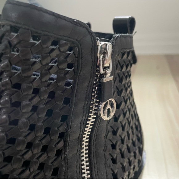 Wishbone Woven Double Zip Boot - Picture 3 of 16